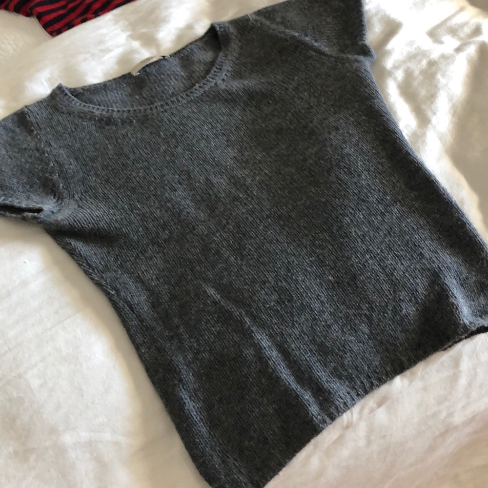 Prada Gray Short Sleeve 100% Cashmere light sweater.  Stunning
